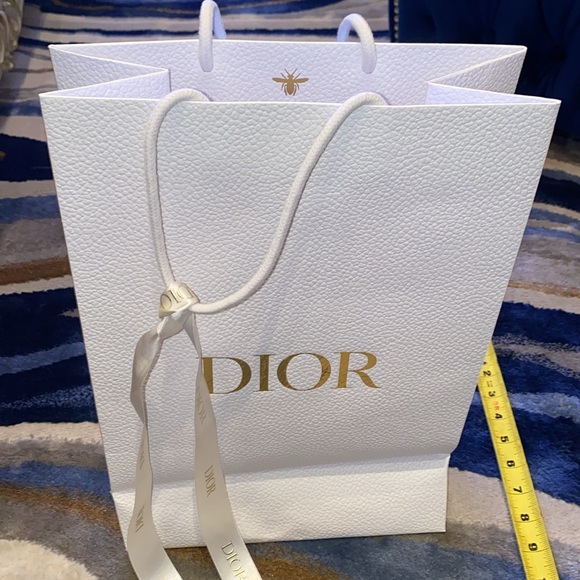 Christian DIOR White Empty Shopping Bag Pebbled with Gold Print & Dior R… - Picture 4 of 7